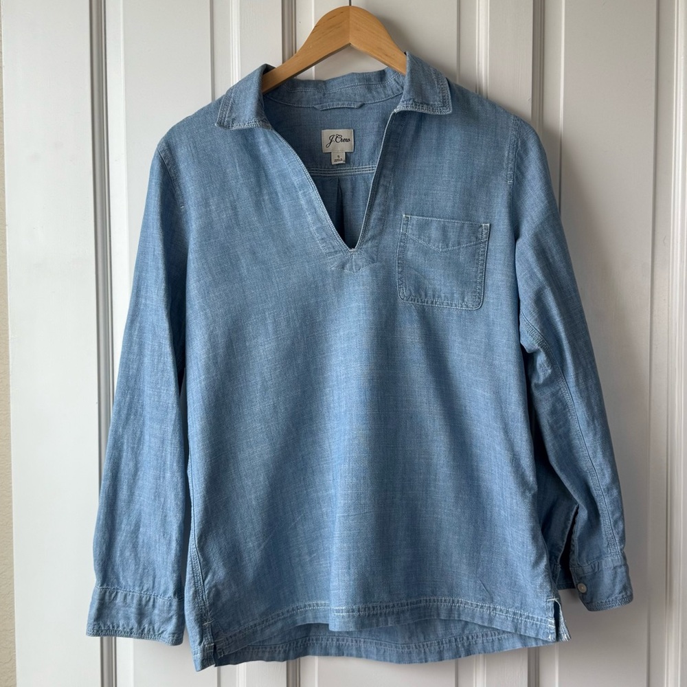 J. Crew Chambray Blue Top V-Neck Johnny Collar Classic Preppy Top Women's Small
